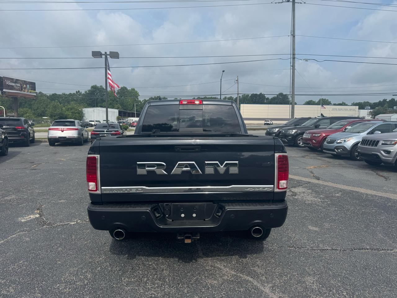 RAM 1500 Limited 4x4 Crew Cab 5'7" Box 2017