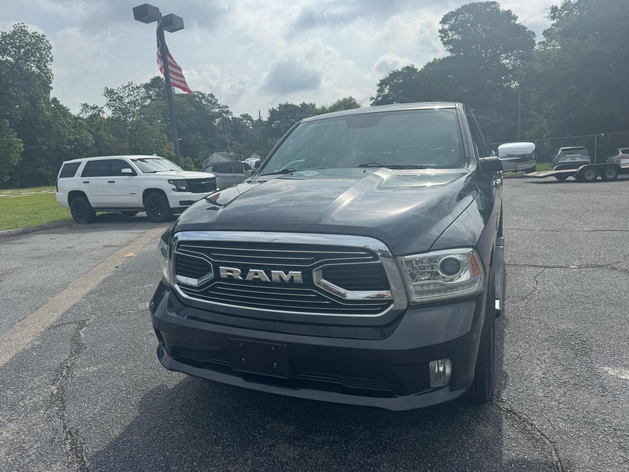 RAM 1500 Limited 4x4 Crew Cab 5'7" Box 2017