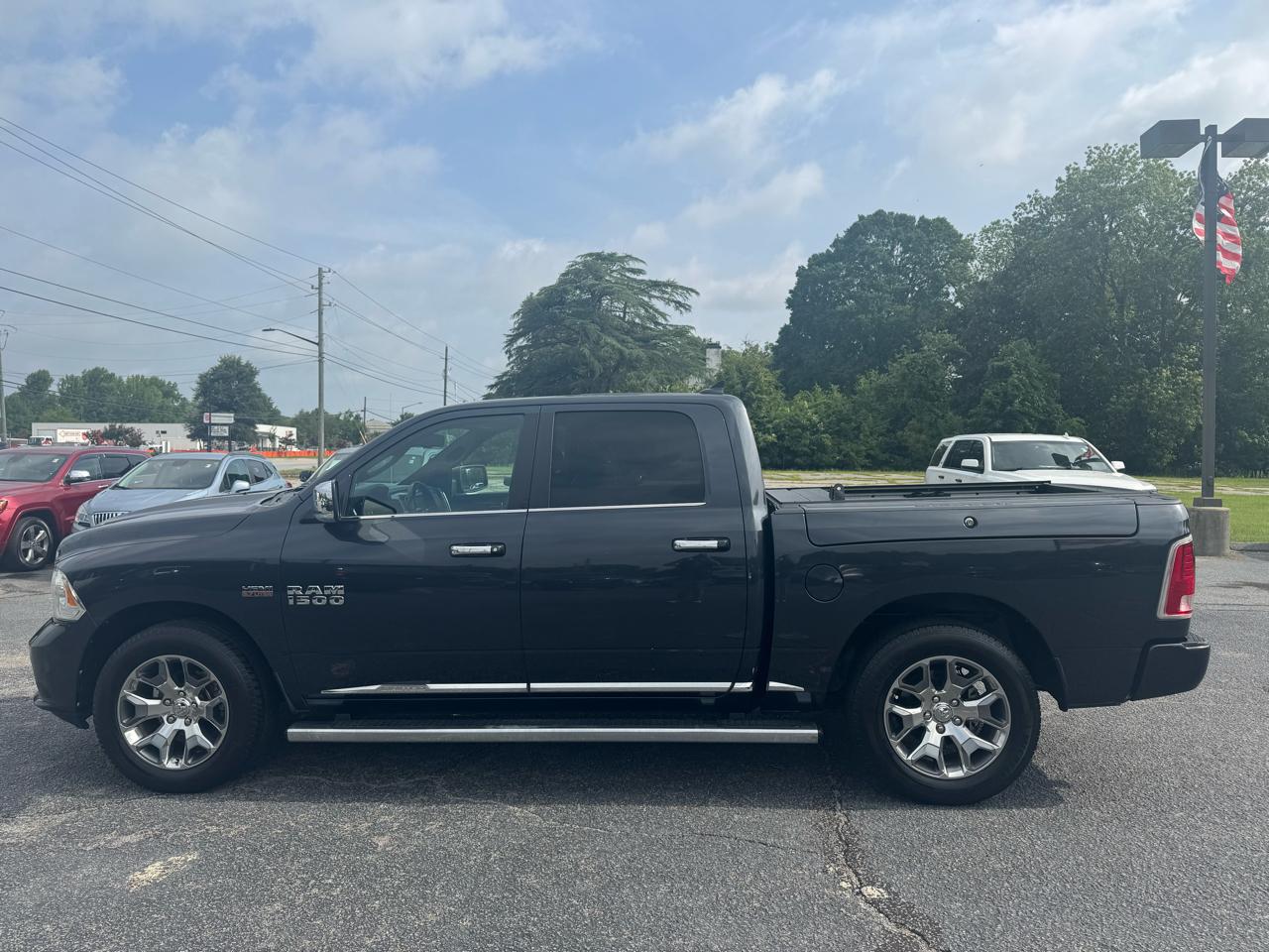 RAM 1500 Limited 4x4 Crew Cab 5'7" Box 2017
