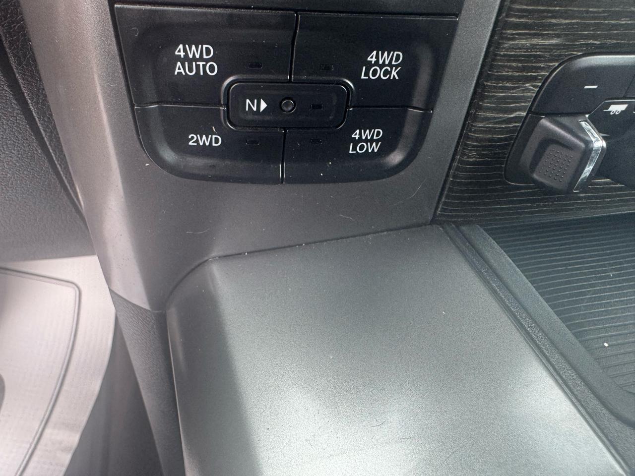 RAM 1500 Limited 4x4 Crew Cab 5'7" Box 2017