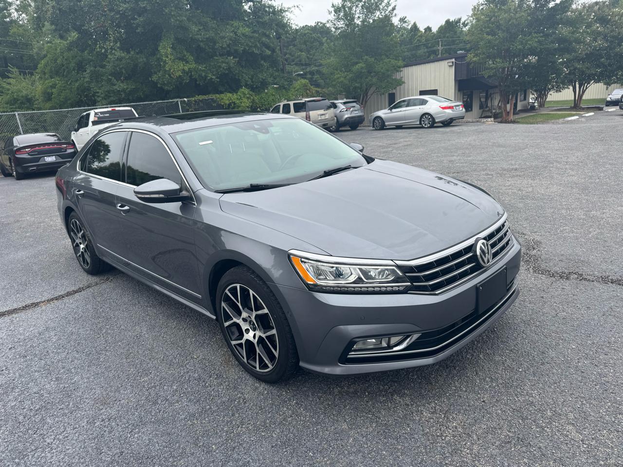 Volkswagen Passat 1.8T SEL Premium Auto 2017