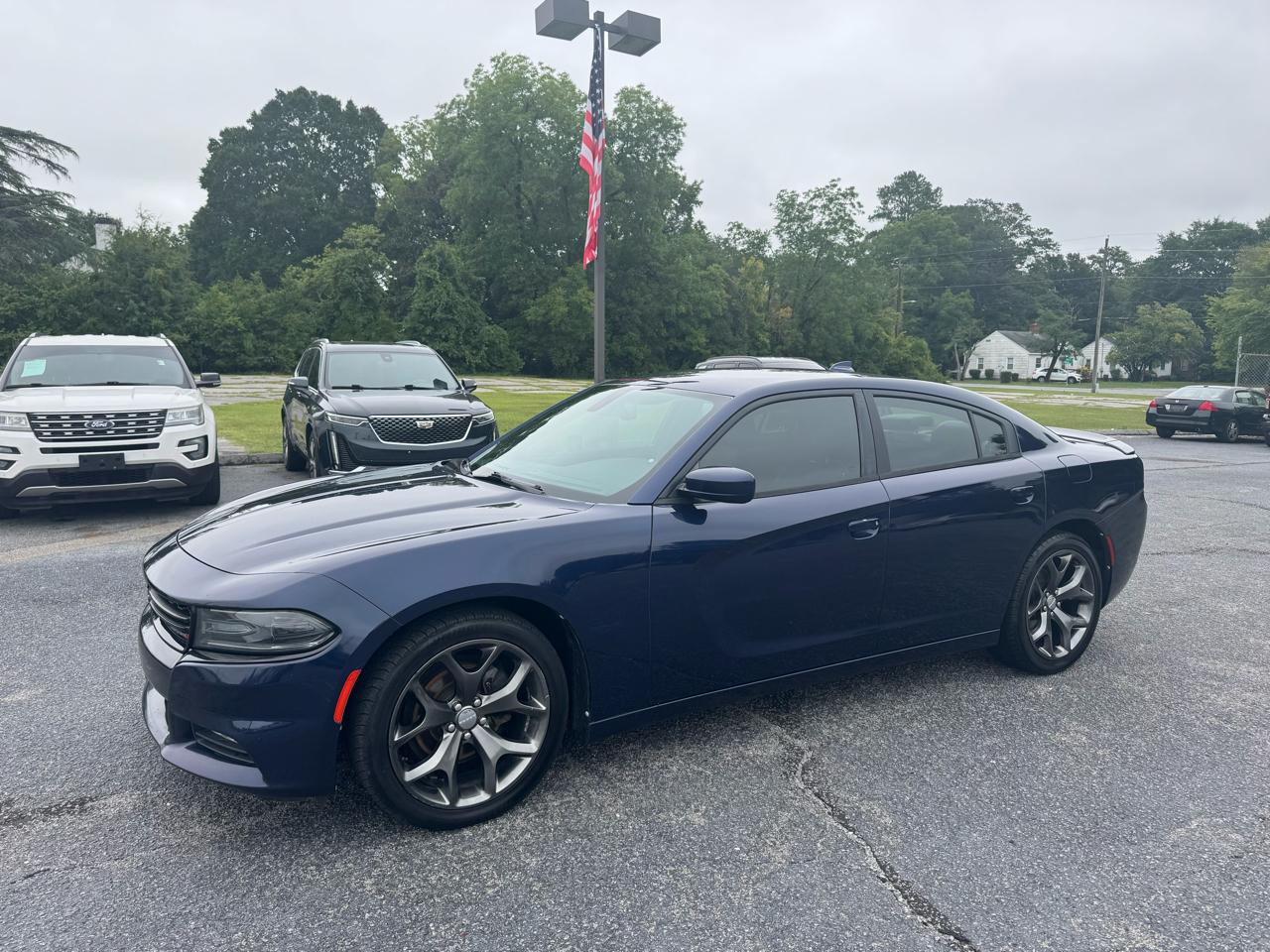 Dodge Charger 4dr Sdn SXT RWD 2015