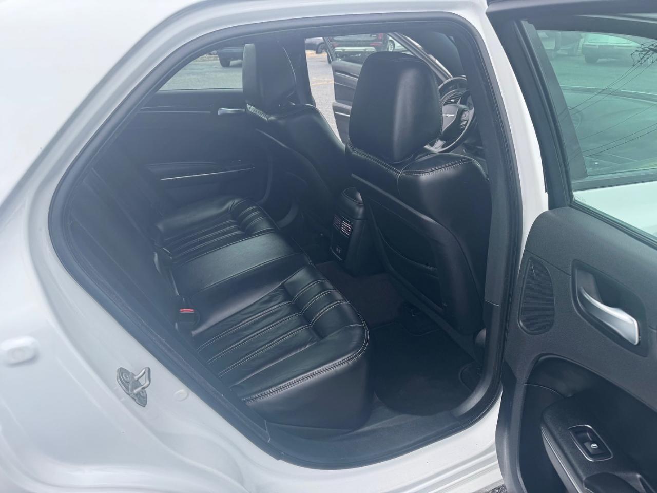 Chrysler 300 300S AWD 2017