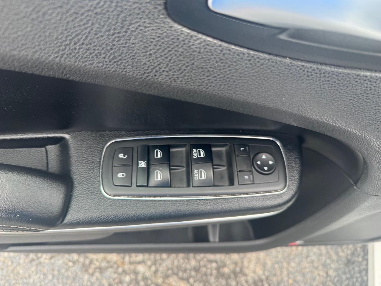 Chrysler 300 300S AWD 2017