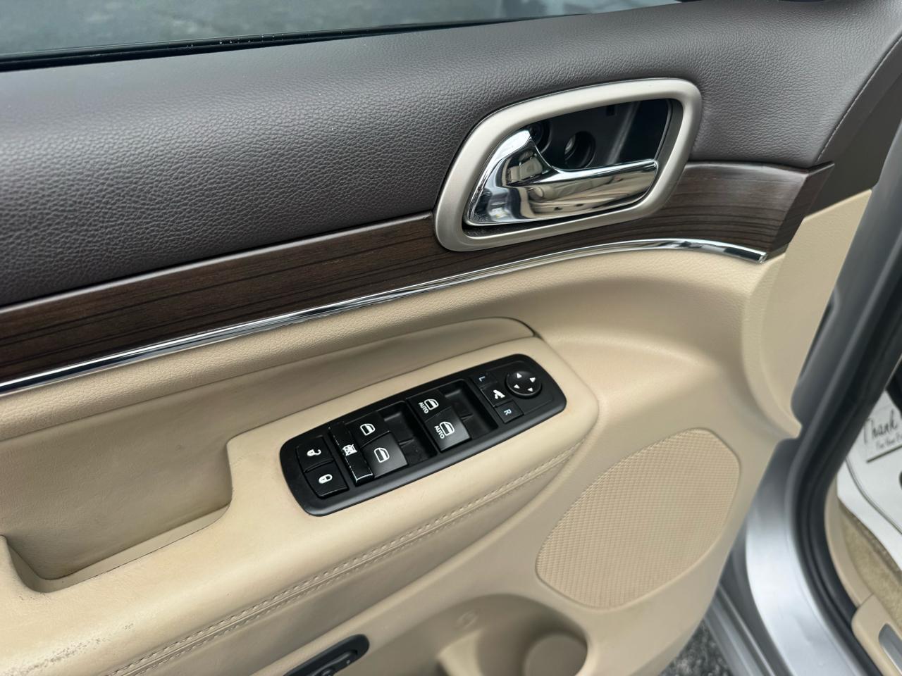 Jeep Grand Cherokee RWD 4dr Overland 2014