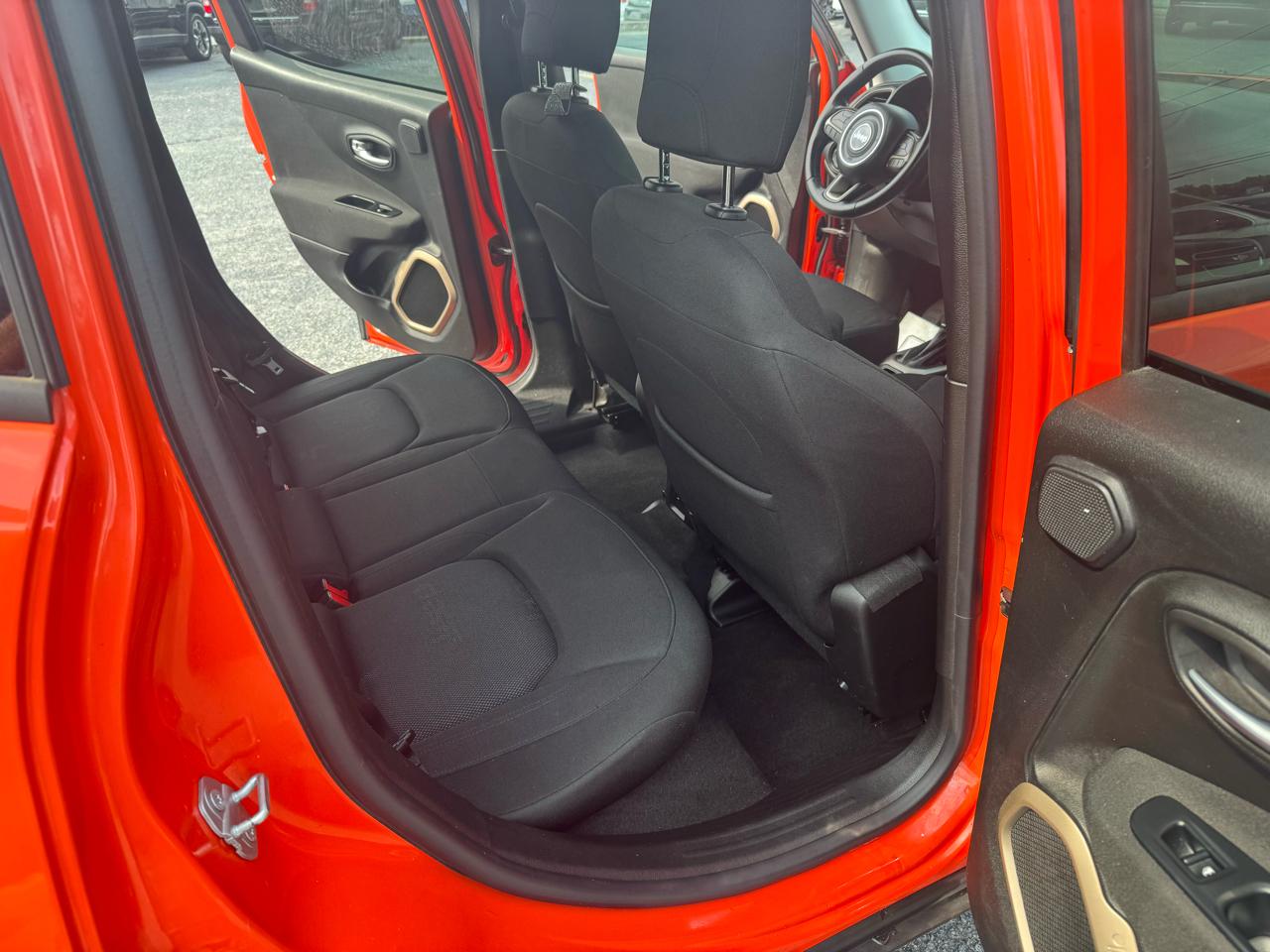 Jeep Renegade FWD 4dr Latitude 2015