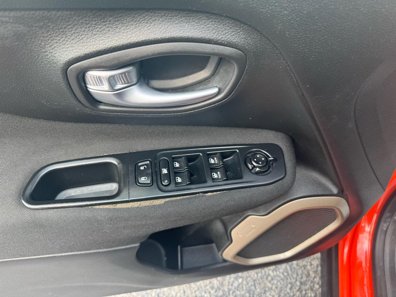 Jeep Renegade FWD 4dr Latitude 2015