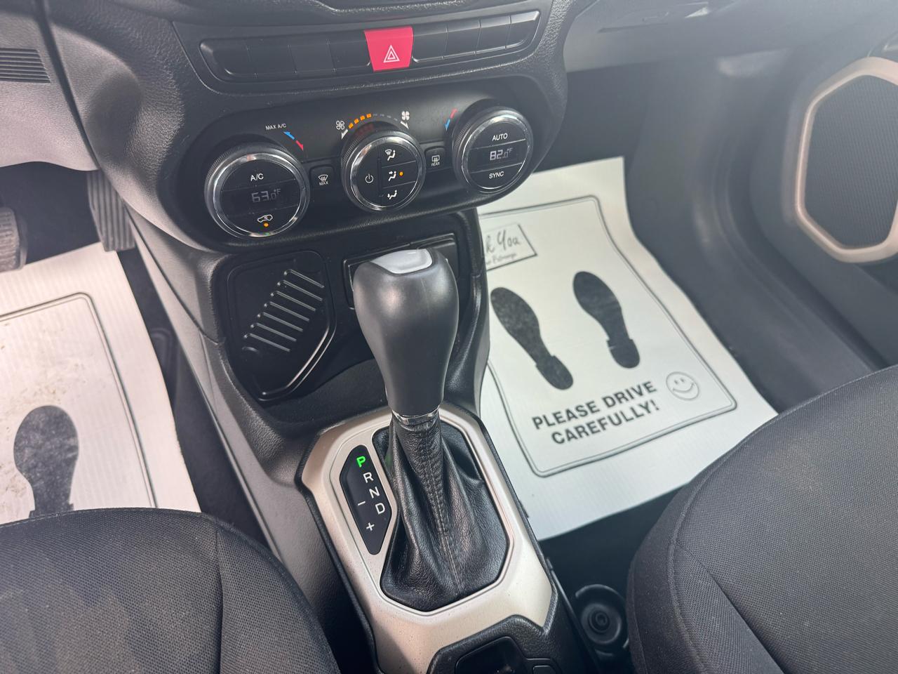 Jeep Renegade FWD 4dr Latitude 2015