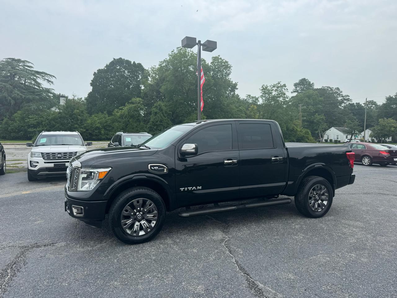 Nissan Titan 4x4 Crew Cab Platinum Reserve 2017