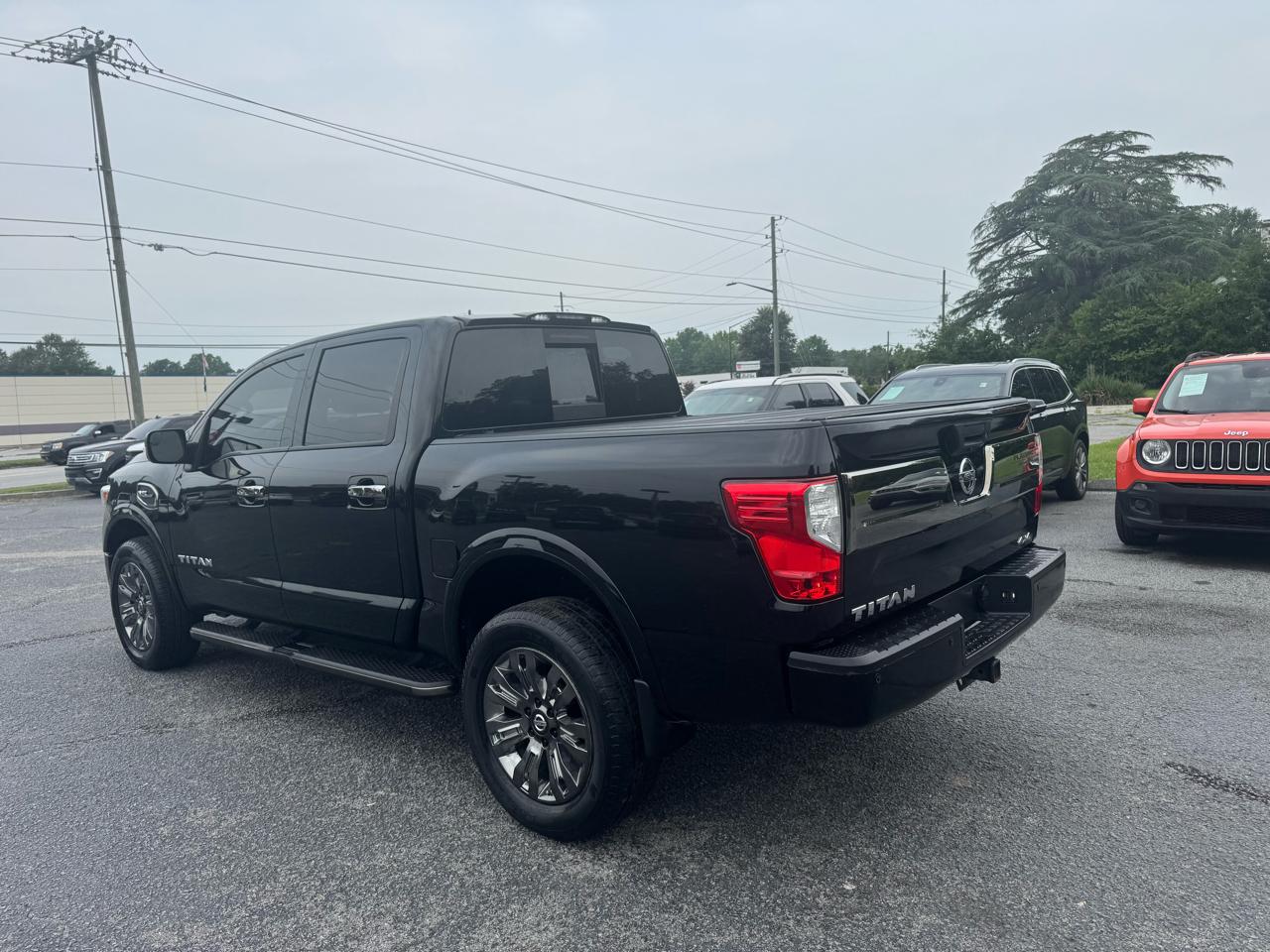 Nissan Titan 4x4 Crew Cab Platinum Reserve 2017