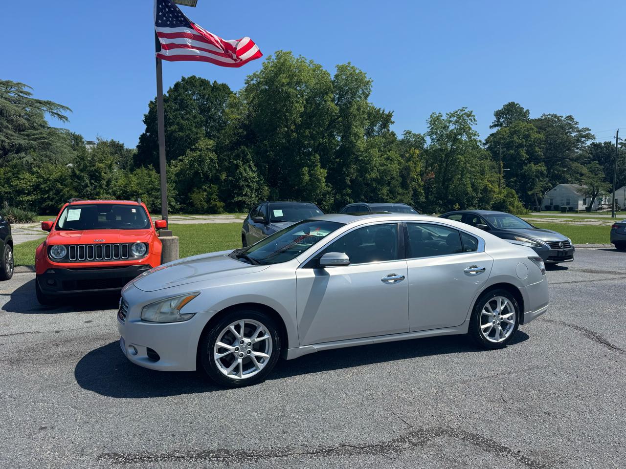 Nissan Maxima 4dr Sdn V6 CVT 3.5 SV 2012