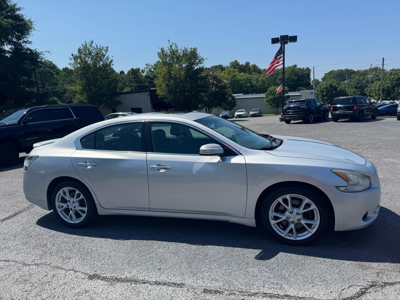 Nissan Maxima 4dr Sdn V6 CVT 3.5 SV 2012