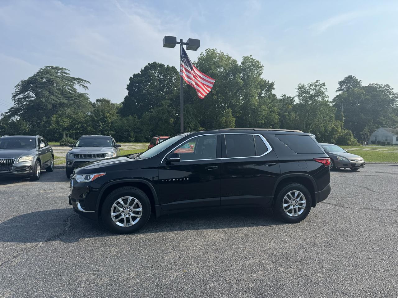 Chevrolet Traverse FWD 4dr LT Cloth w/1LT 2020