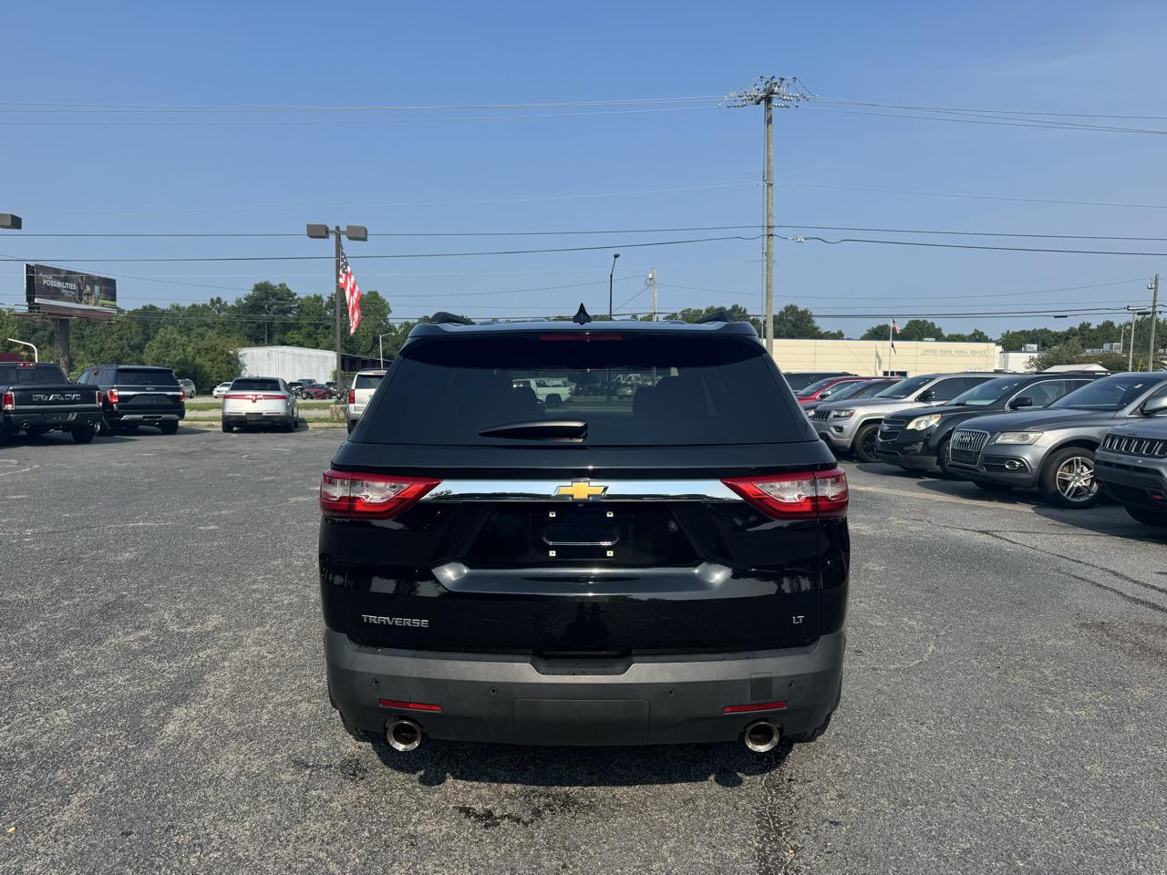Chevrolet Traverse FWD 4dr LT Cloth w/1LT 2020