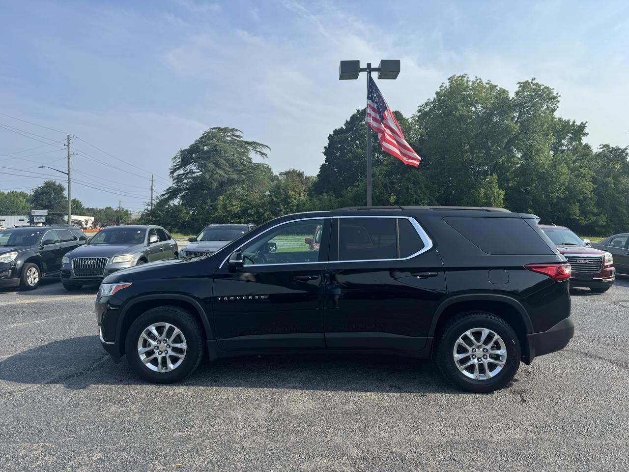 Chevrolet Traverse FWD 4dr LT Cloth w/1LT 2020
