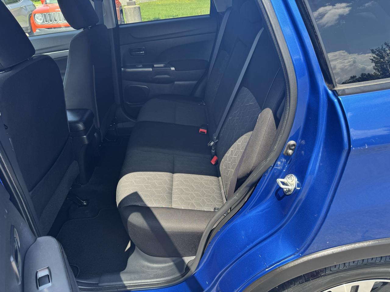 Mitsubishi Outlander Sport ES 2.0 AWC CVT 2021