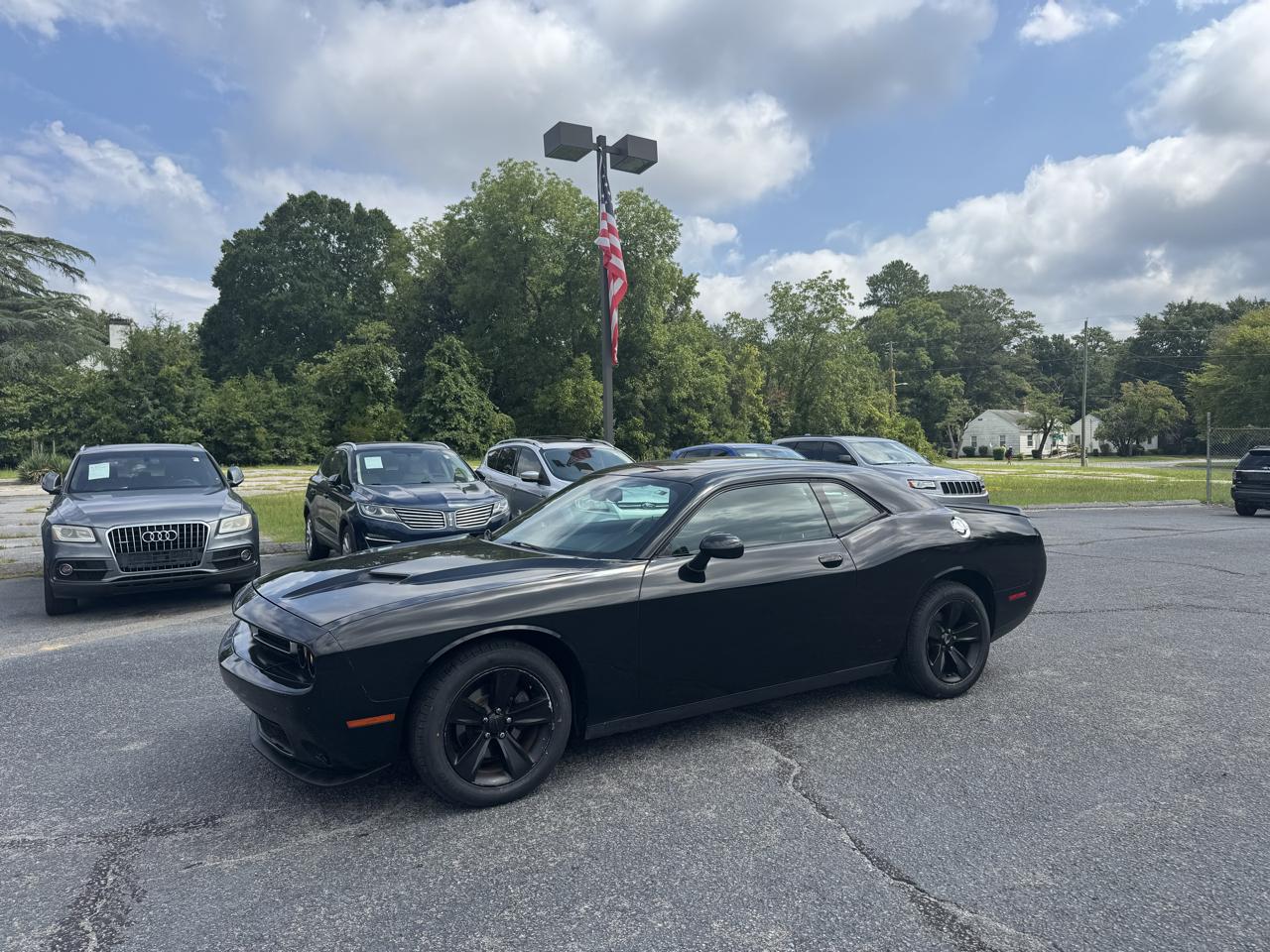 Dodge Challenger 2dr Cpe SXT 2016