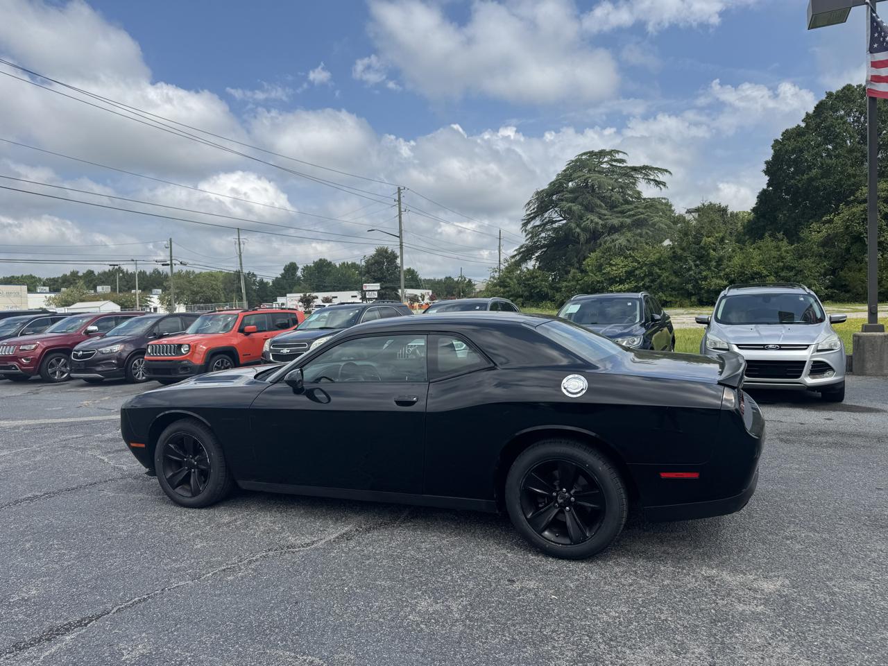 Dodge Challenger 2dr Cpe SXT 2016