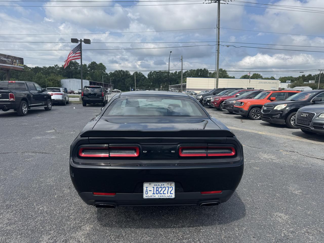Dodge Challenger 2dr Cpe SXT 2016