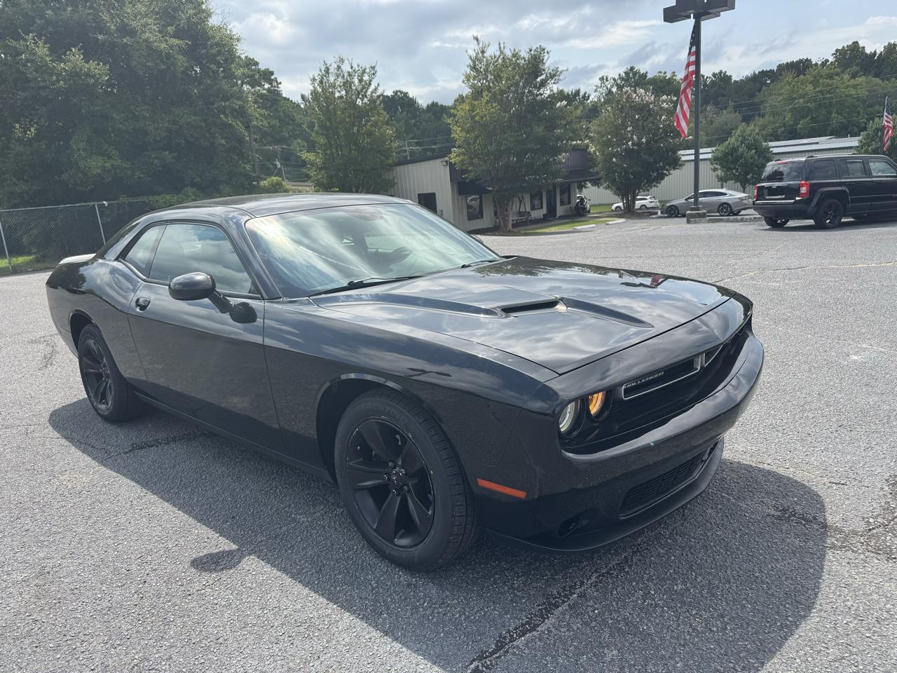 Dodge Challenger 2dr Cpe SXT 2016