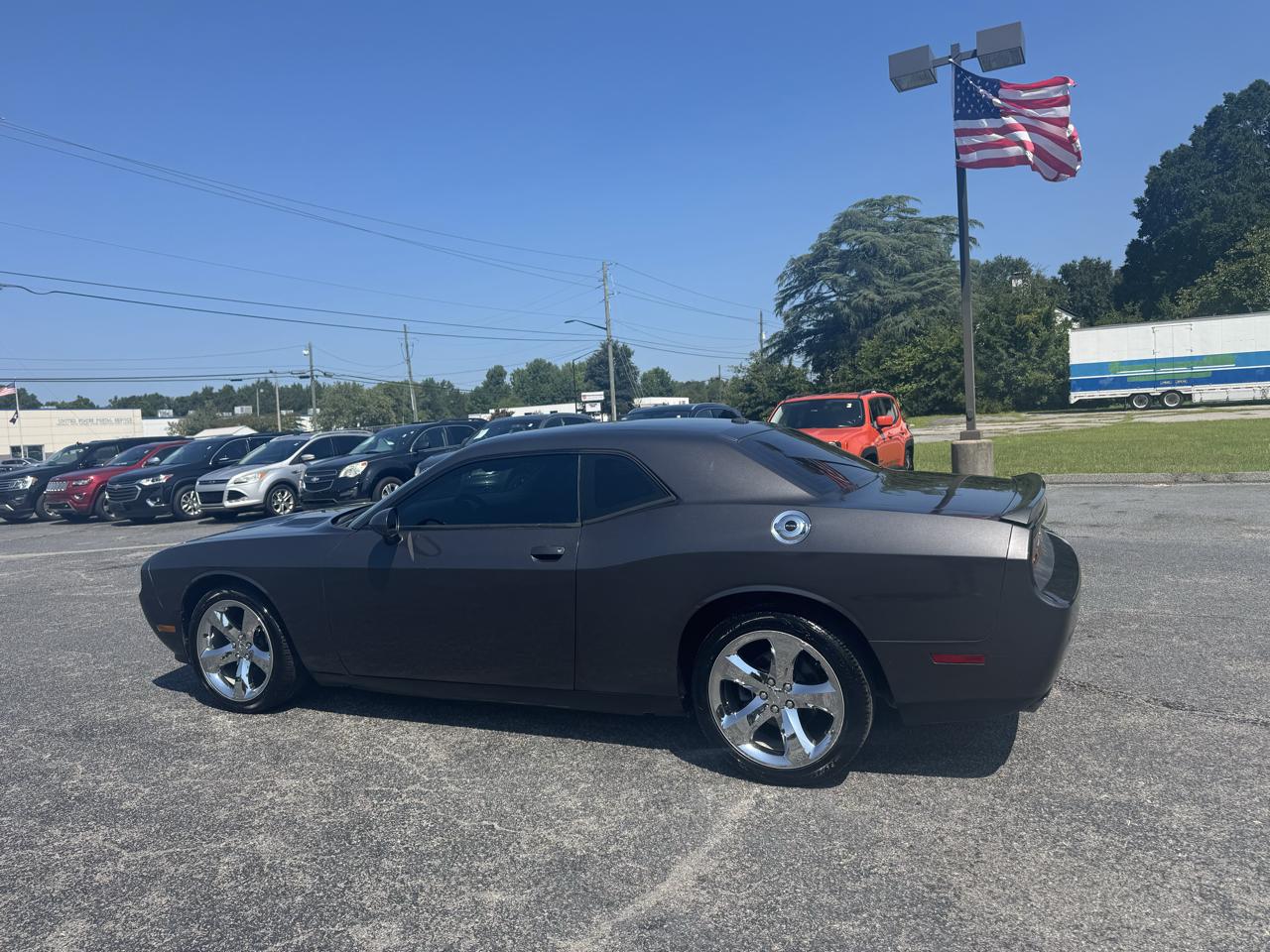 Dodge Challenger 2dr Cpe SXT Plus 2014