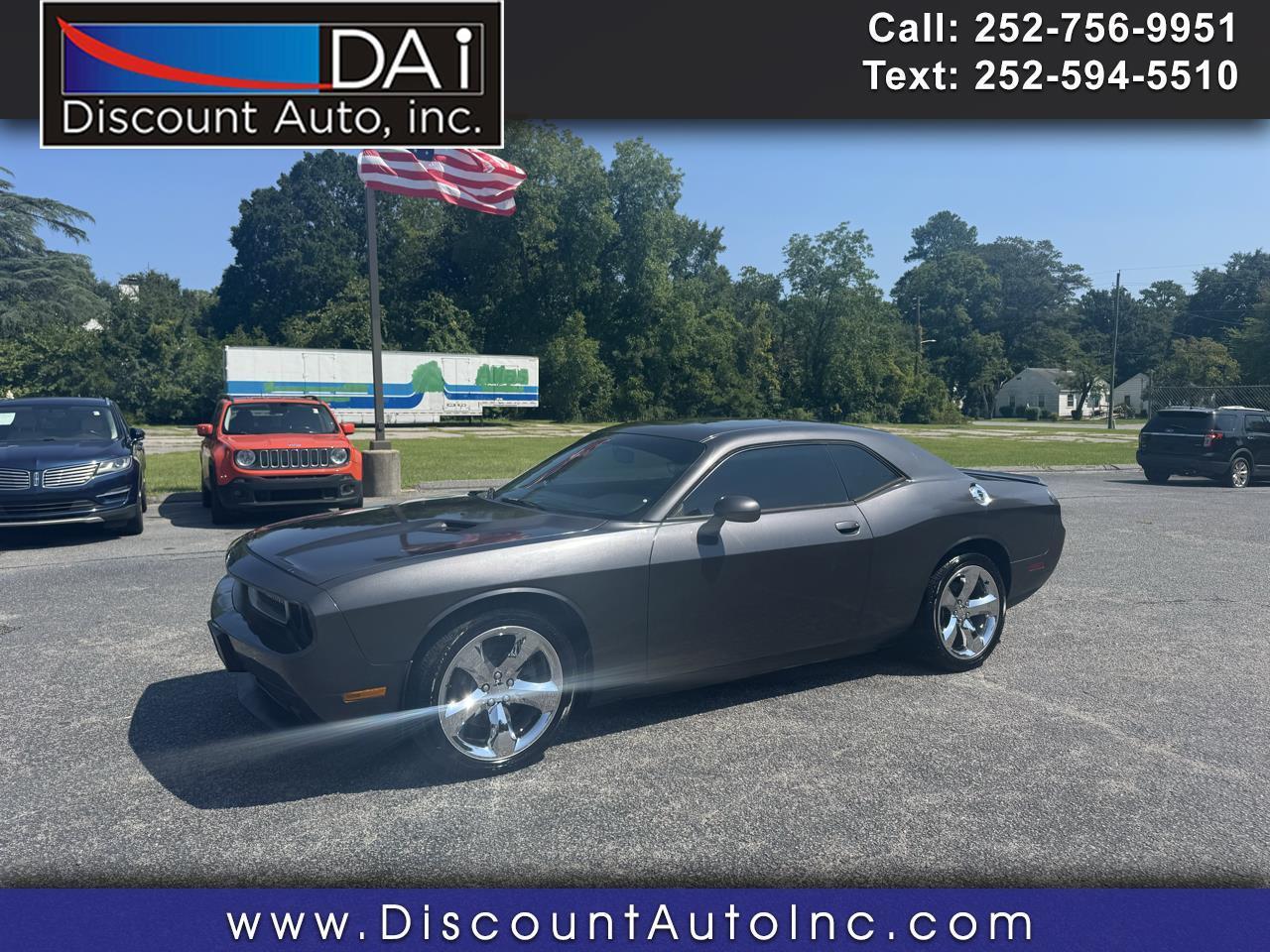 Dodge Challenger 2dr Cpe SXT Plus 2014