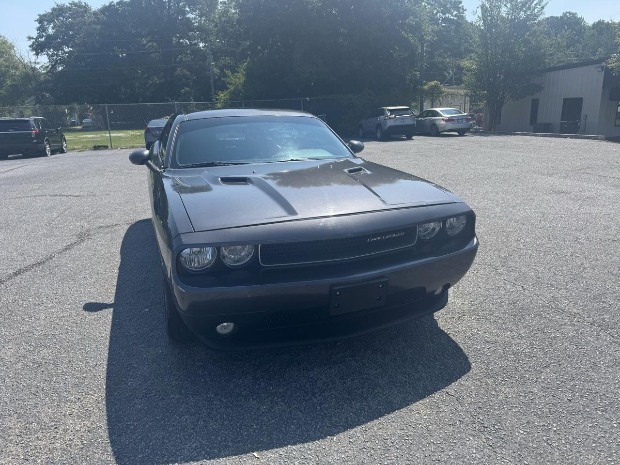 Dodge Challenger 2dr Cpe SXT Plus 2014