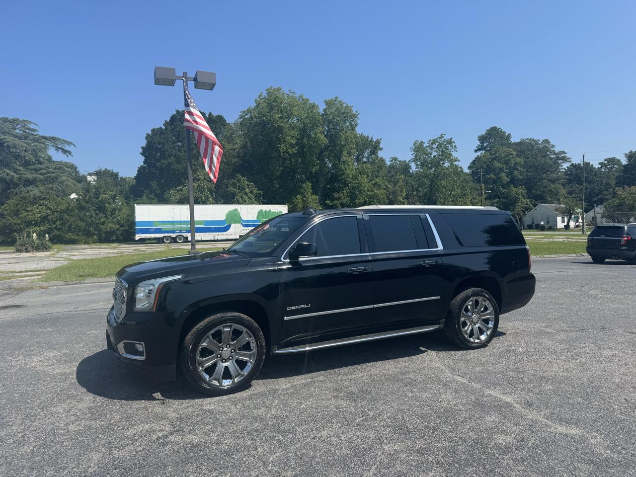 GMC Yukon XL 4WD 4dr Denali 2016