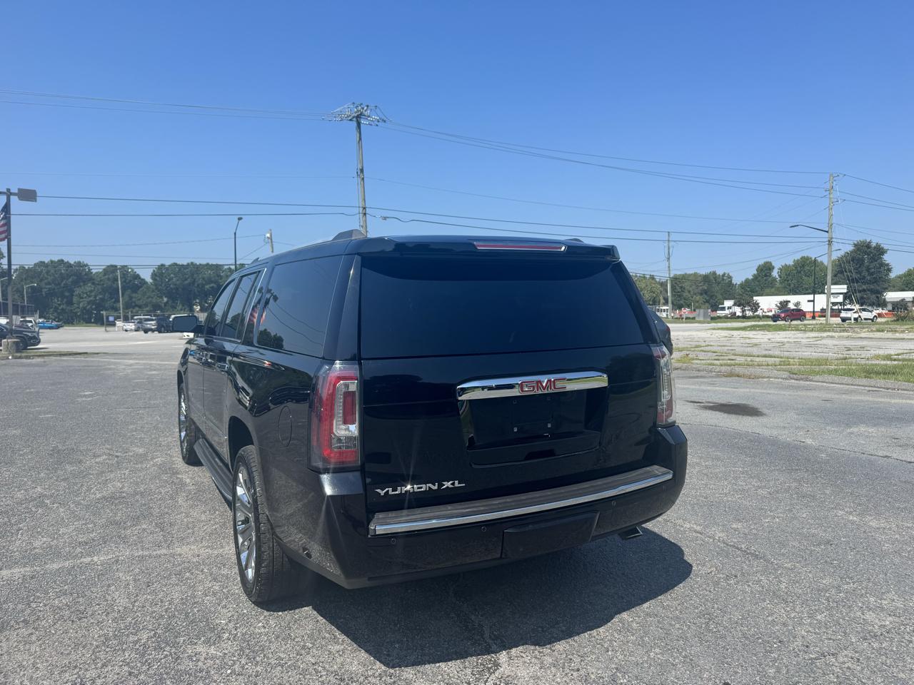 GMC Yukon XL 4WD 4dr Denali 2016
