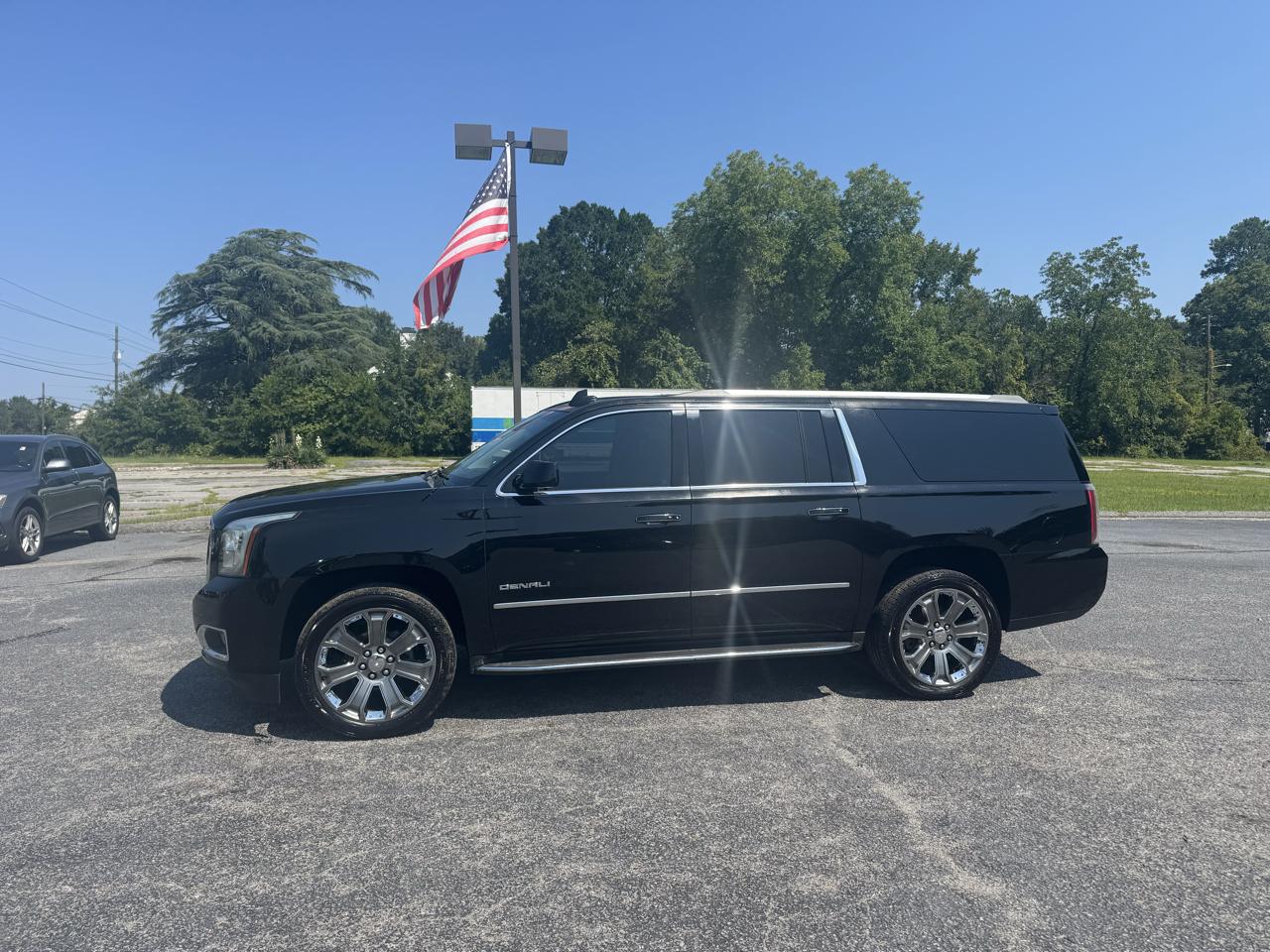 GMC Yukon XL 4WD 4dr Denali 2016