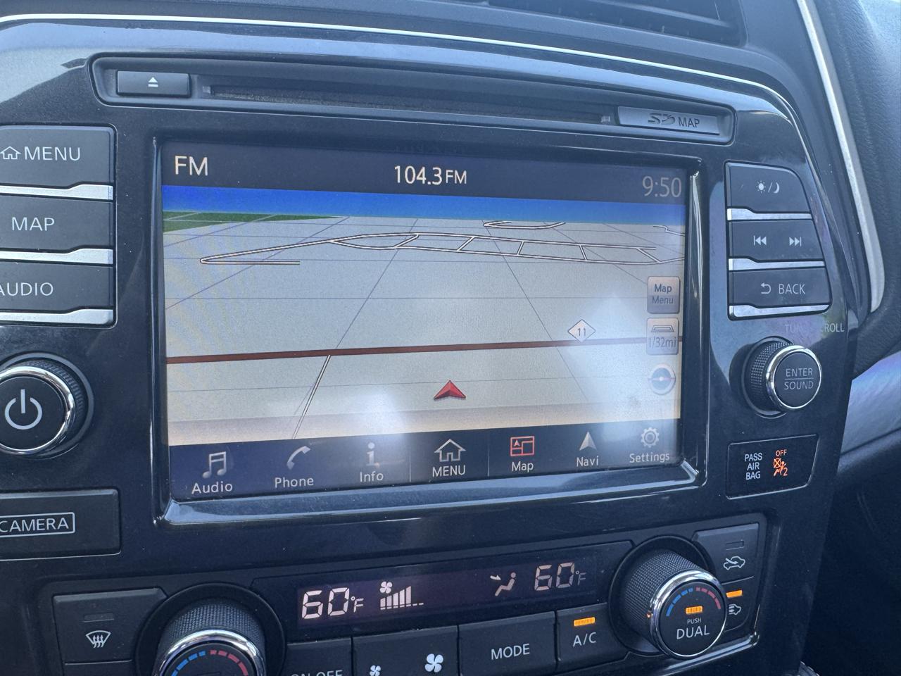 Nissan Maxima 4dr Sdn 3.5 SV 2016