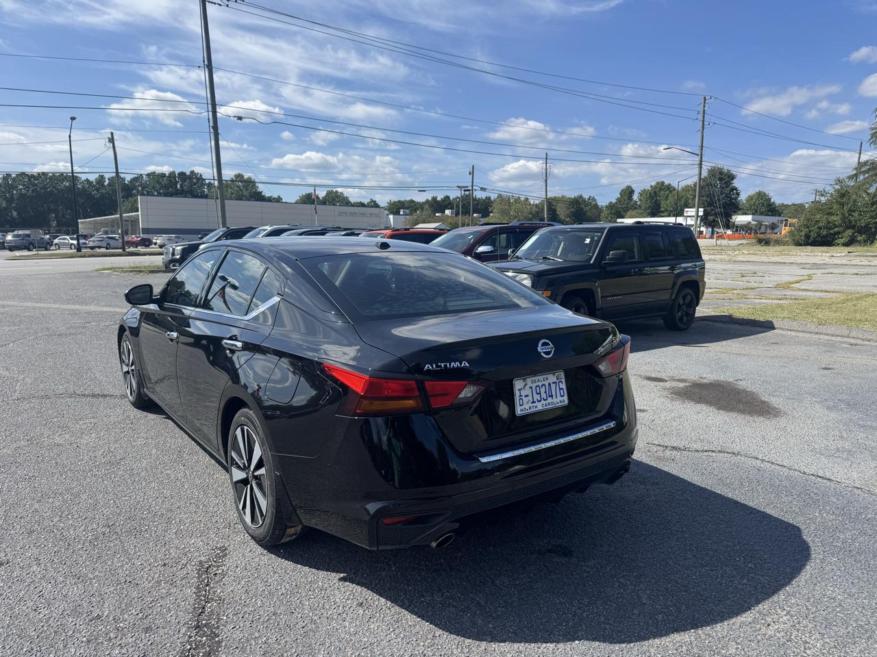 Nissan Altima 2.5 SV Sedan 2020