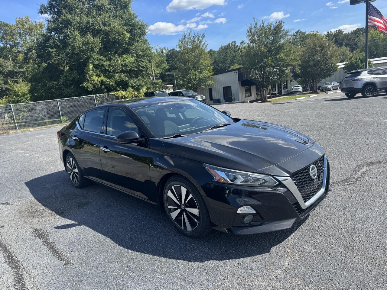 Nissan Altima 2.5 SV Sedan 2020