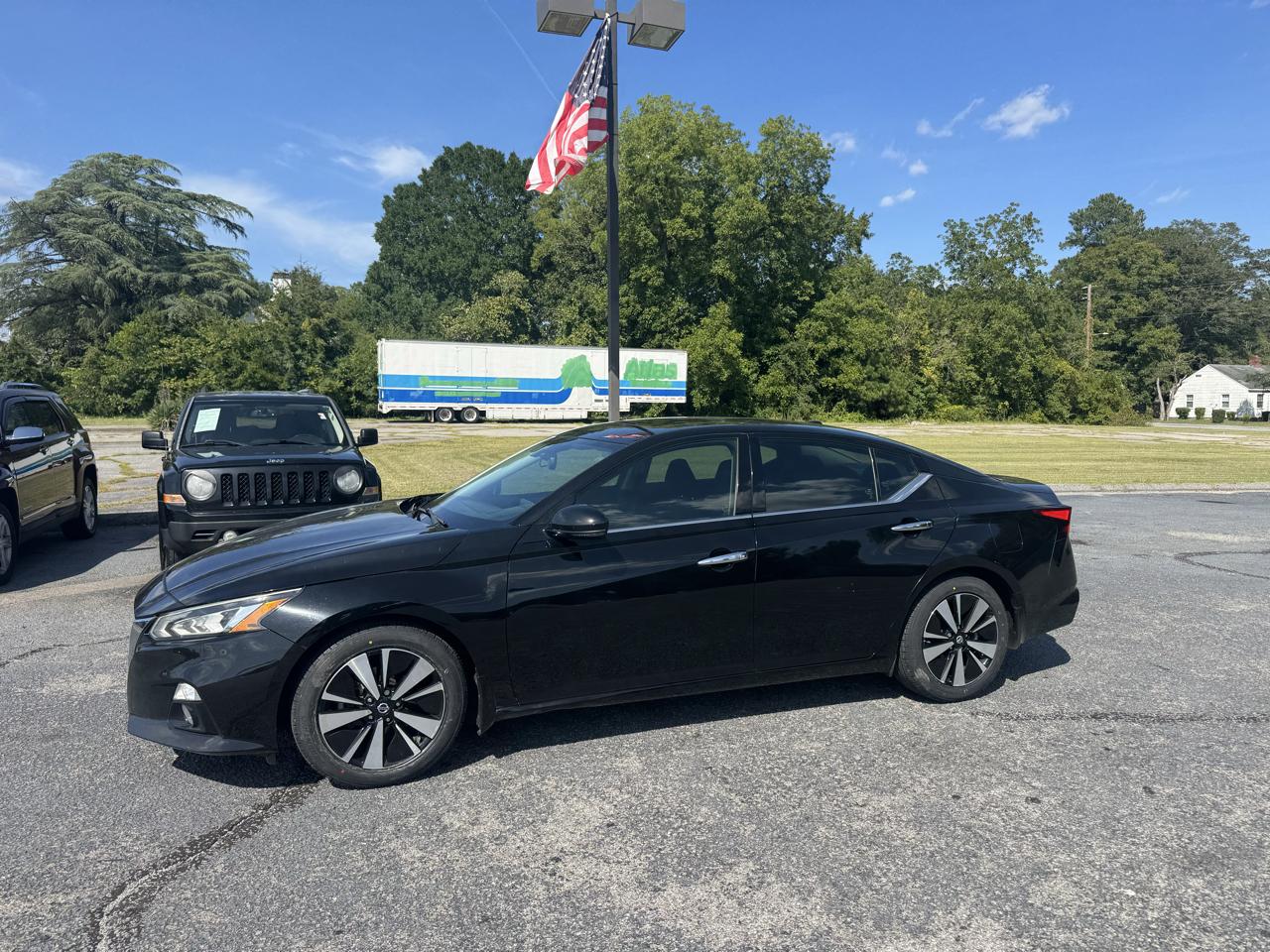 Nissan Altima 2.5 SV Sedan 2020