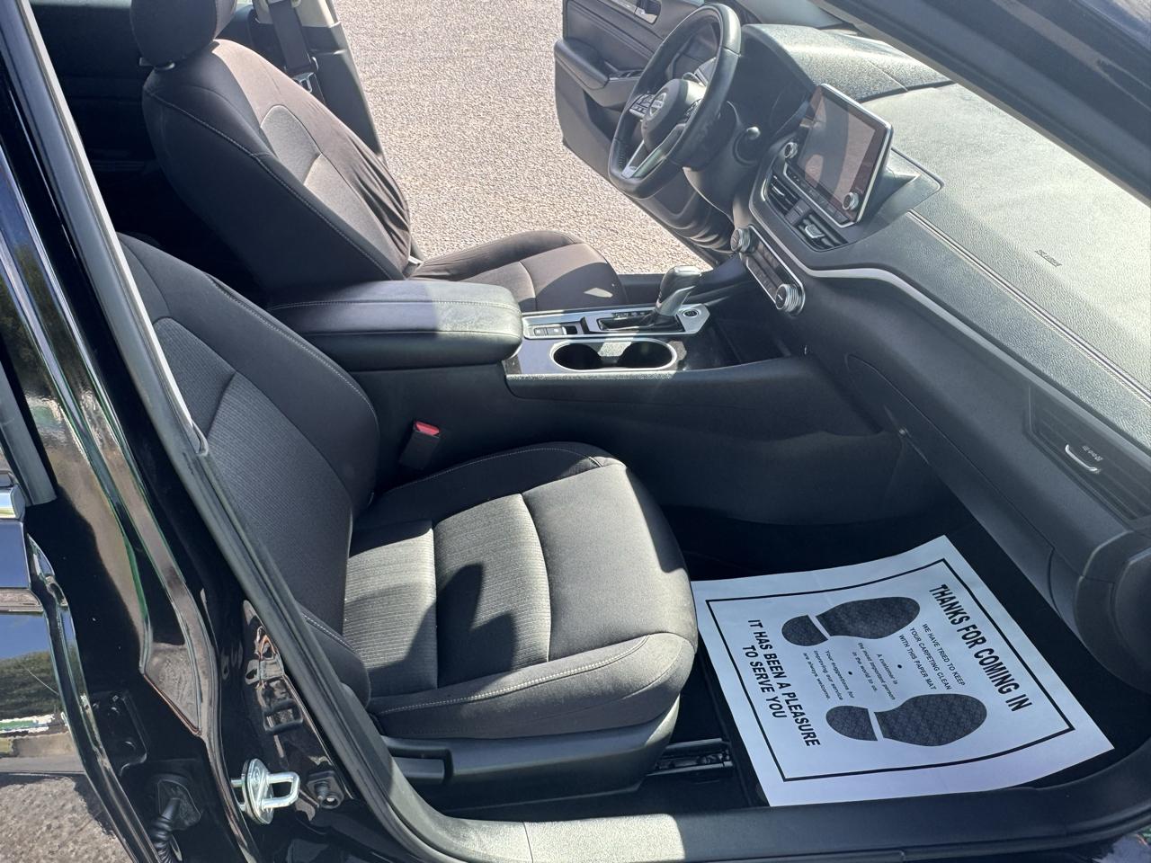 Nissan Altima 2.5 SV Sedan 2020