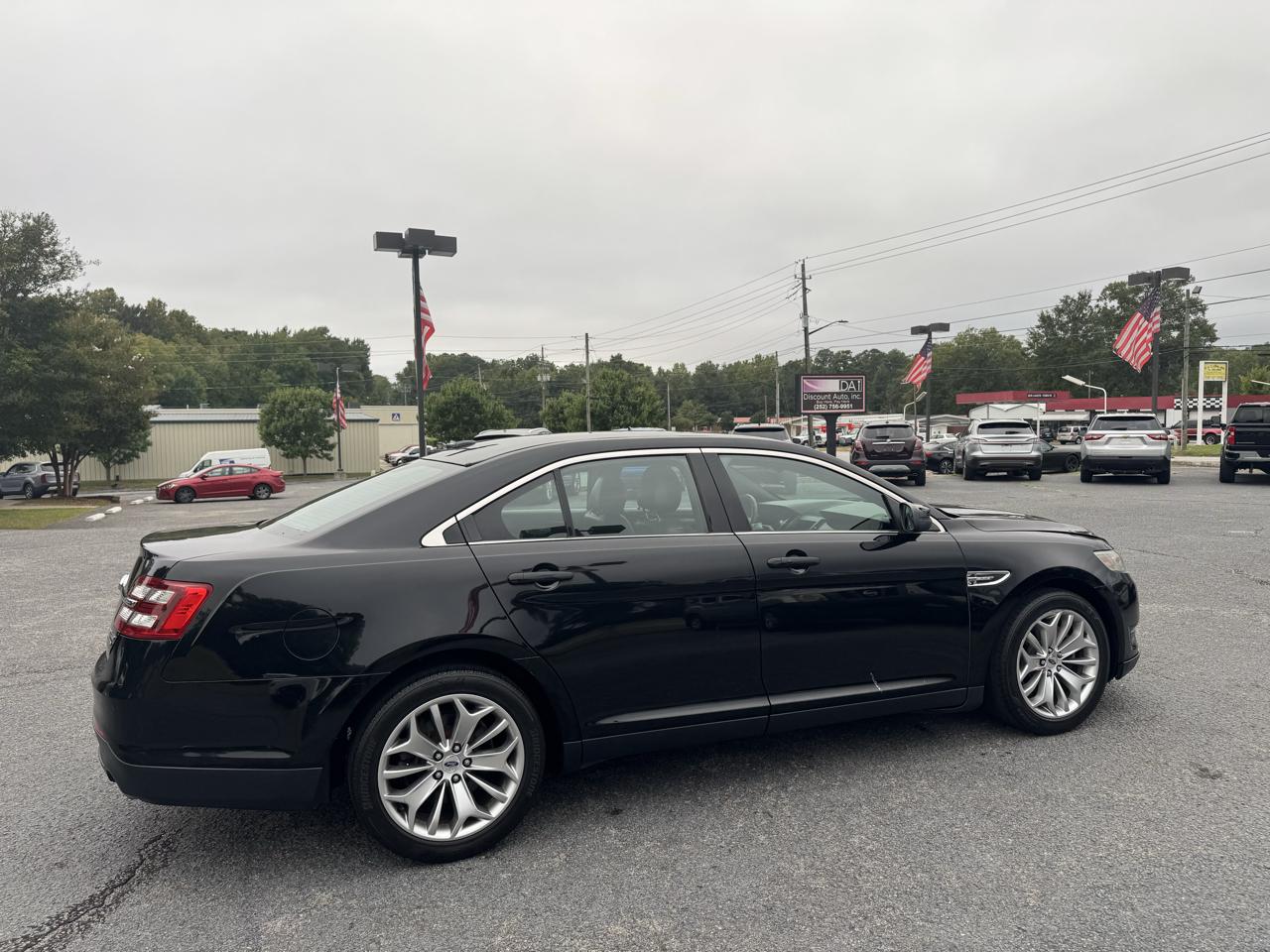 Ford Taurus Limited FWD 2017
