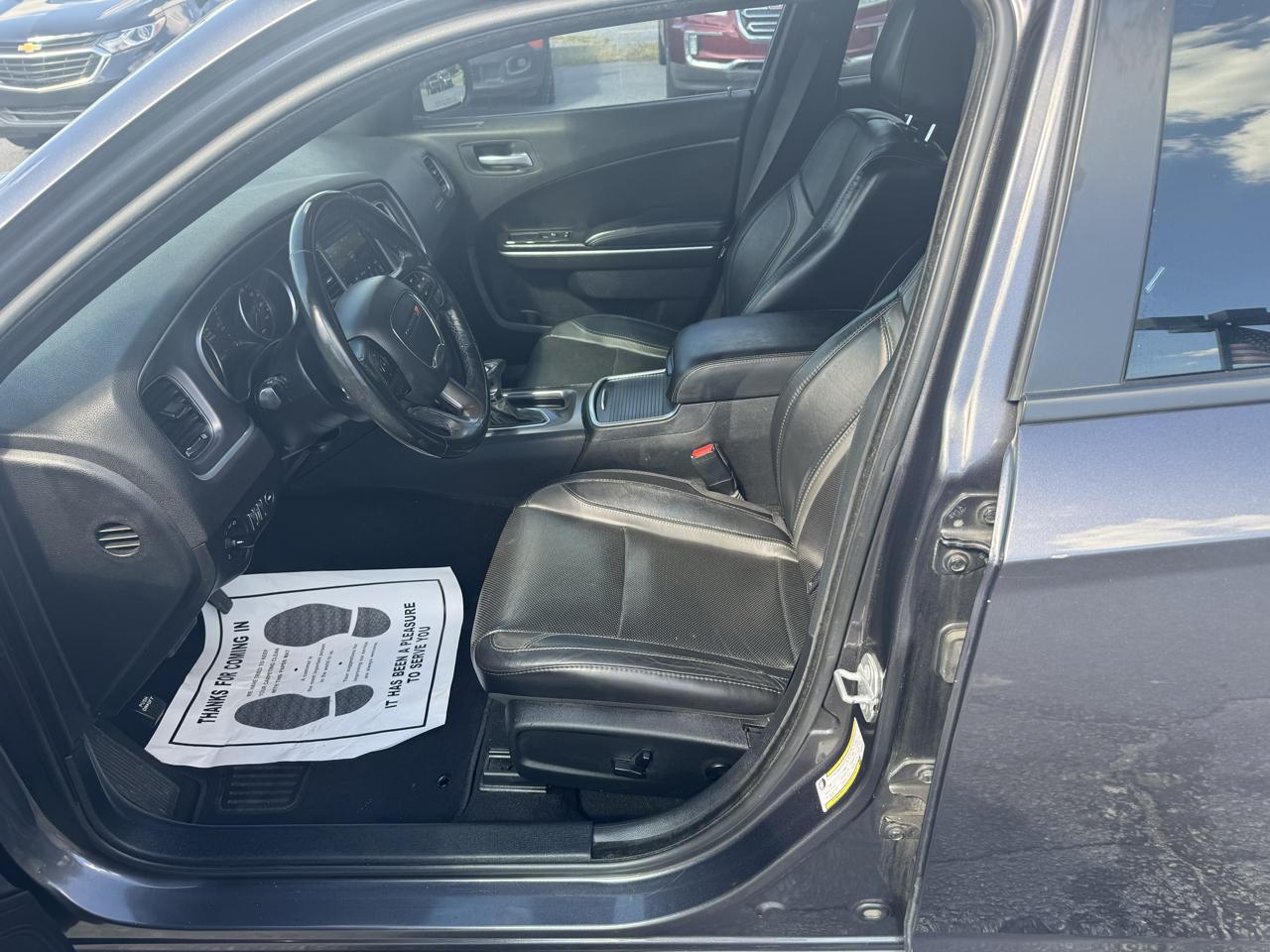 Dodge Charger SXT RWD 2019