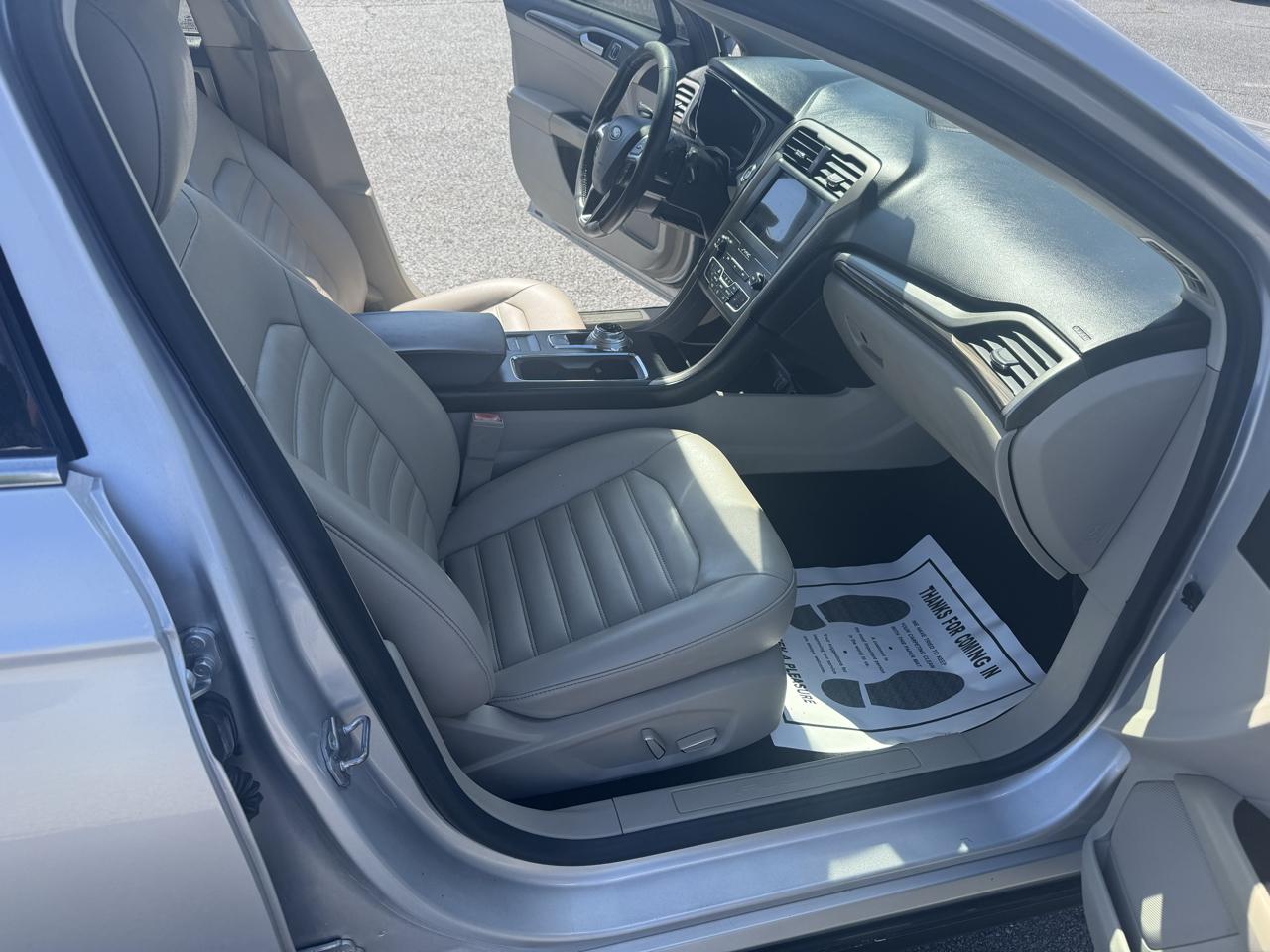 Ford Fusion SEL FWD 2019