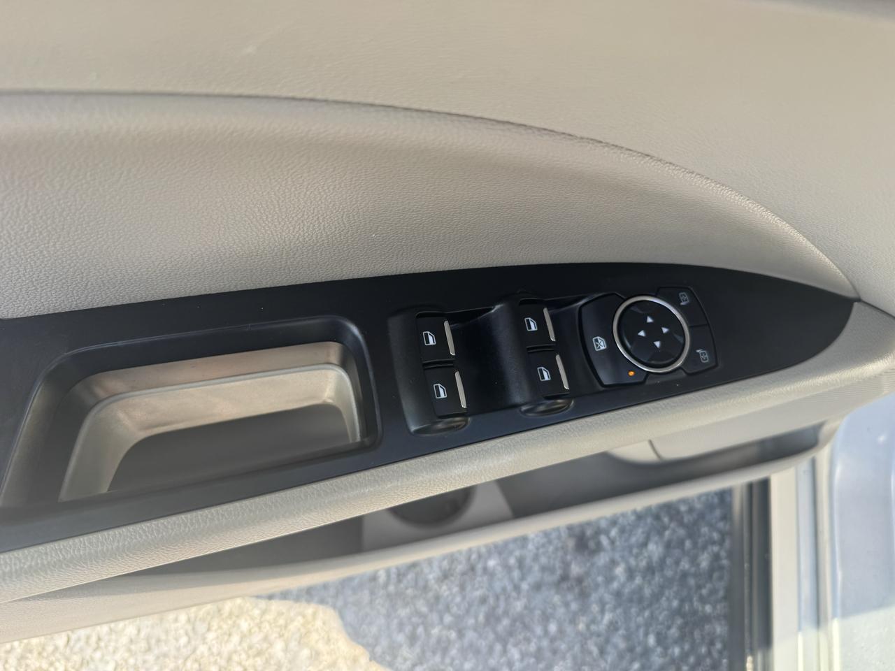 Ford Fusion SEL FWD 2019