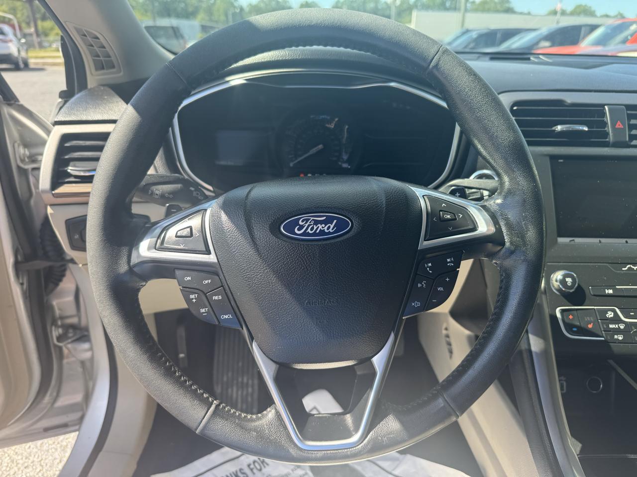 Ford Fusion SEL FWD 2019