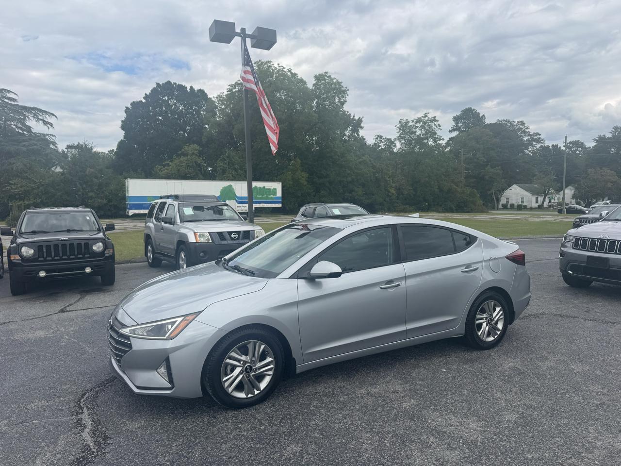 Hyundai Elantra Value Edition IVT 2020