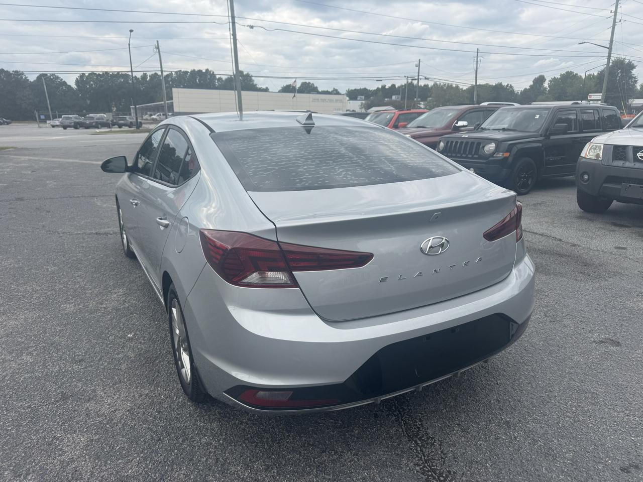 Hyundai Elantra Value Edition IVT 2020