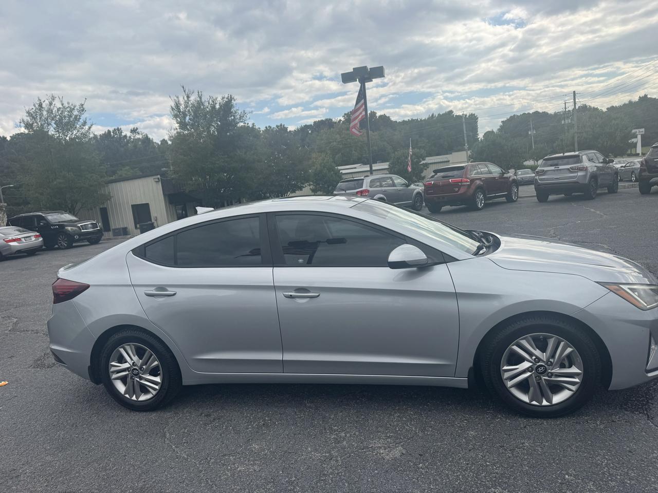 Hyundai Elantra Value Edition IVT 2020