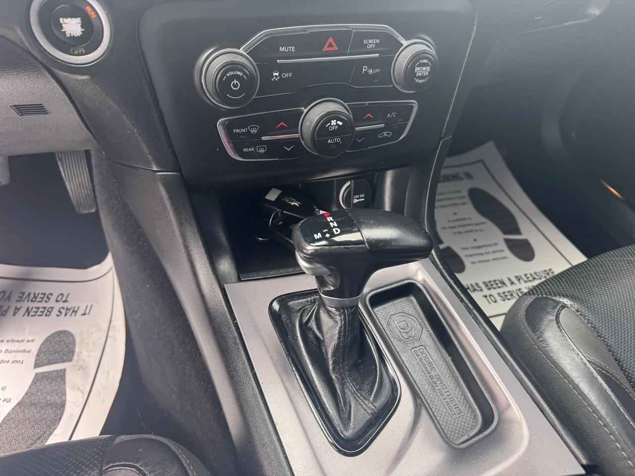 Dodge Charger SXT RWD 2020