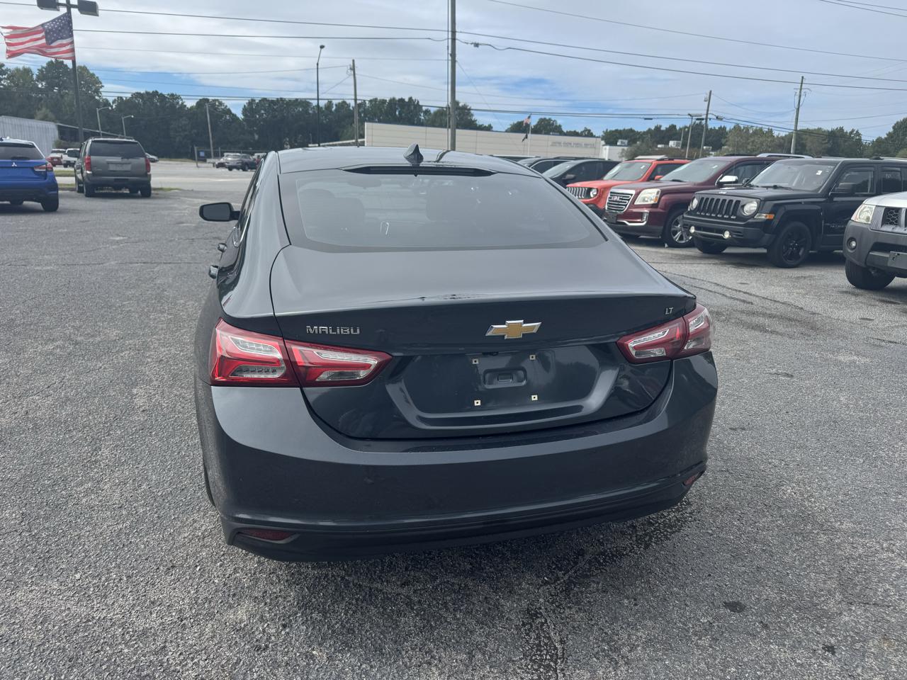 Chevrolet Malibu 4dr Sdn LT 2021