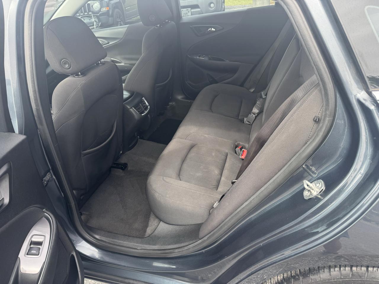 Chevrolet Malibu 4dr Sdn LT 2021