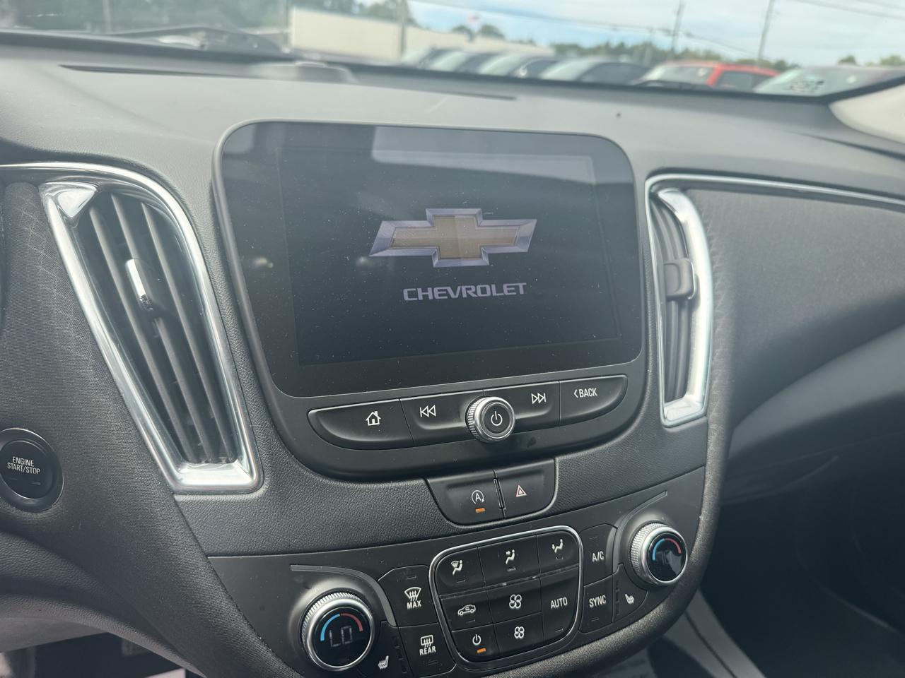 Chevrolet Malibu 4dr Sdn LT 2021