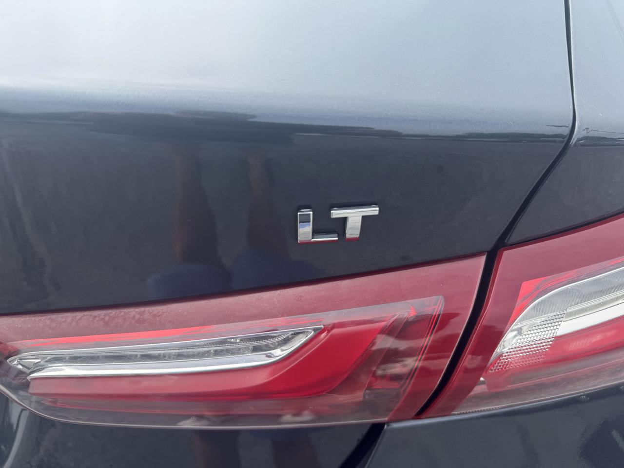 Chevrolet Malibu 4dr Sdn LT 2021