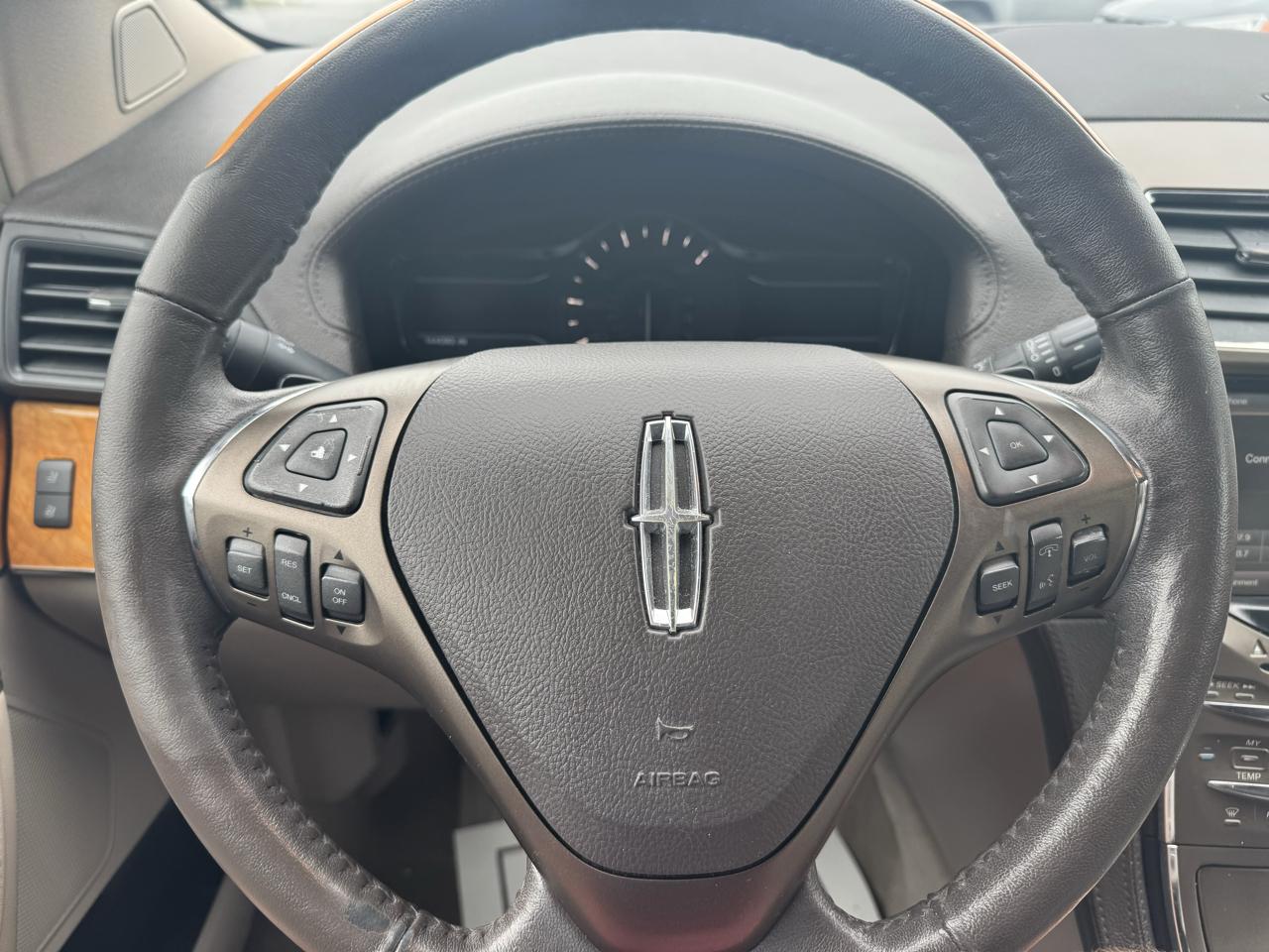 Lincoln MKX AWD 4dr 2014