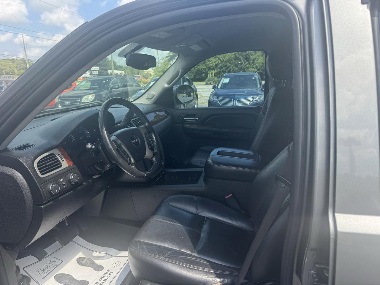 GMC Yukon 4WD 4dr 1500 SLT w/4SB 2009
